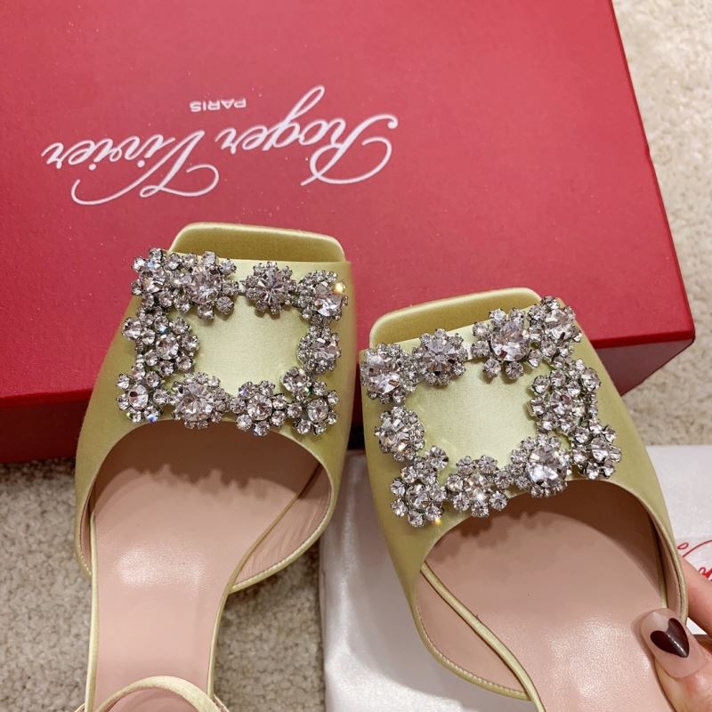 Roger Vivier flat shoes